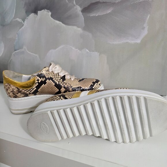 Passione Di Gina - Firenze Python print Snickers - Made in Italy (Size 7.5) - Picture 4 of 5